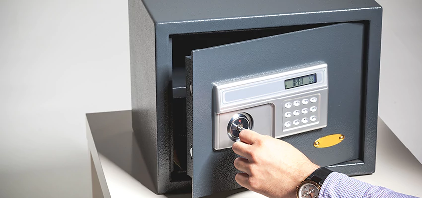 Jewelry Safe Unlocking Service in Florin, California